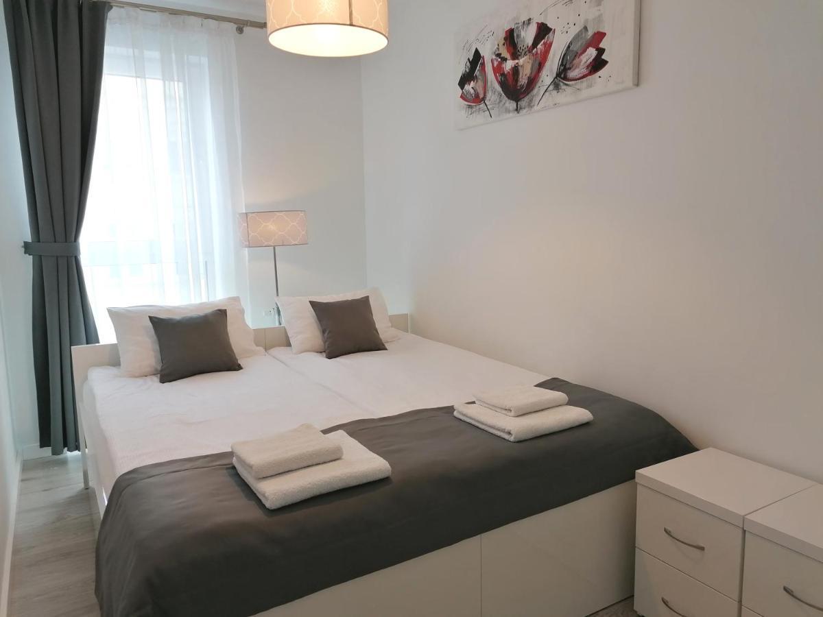 Apartamenty Mariela-Kolobrzeg Z Garazem ภายนอก รูปภาพ