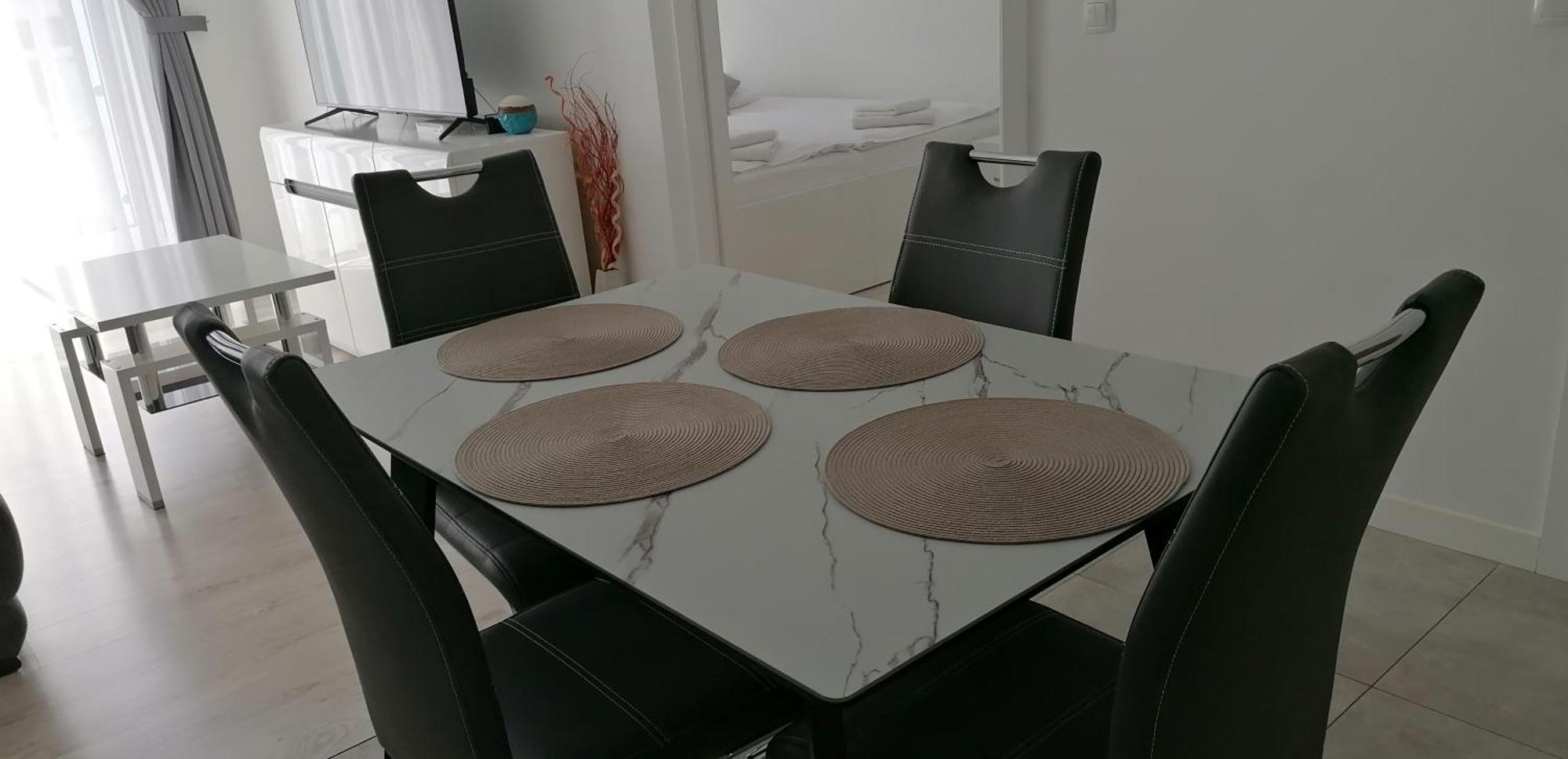 Apartamenty Mariela-Kolobrzeg Z Garazem ภายนอก รูปภาพ
