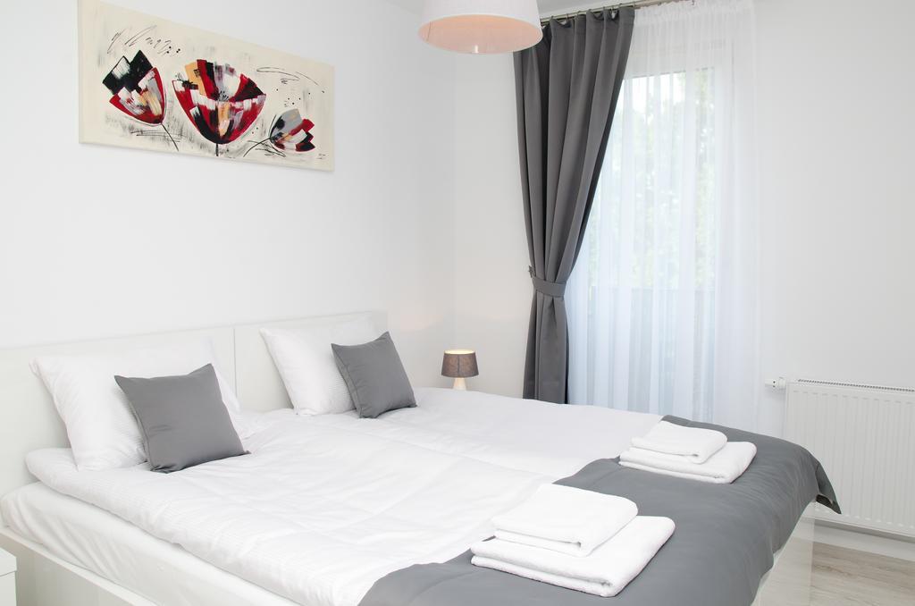 Apartamenty Mariela-Kolobrzeg Z Garazem ภายนอก รูปภาพ
