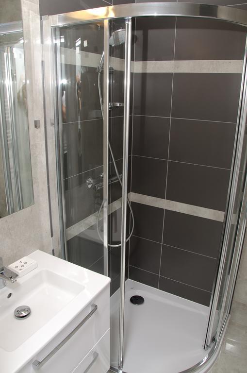 Apartamenty Mariela-Kolobrzeg Z Garazem ภายนอก รูปภาพ