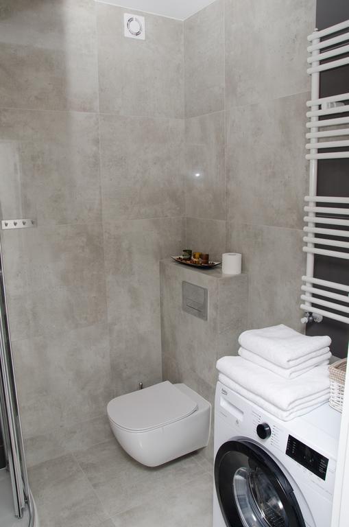 Apartamenty Mariela-Kolobrzeg Z Garazem ภายนอก รูปภาพ